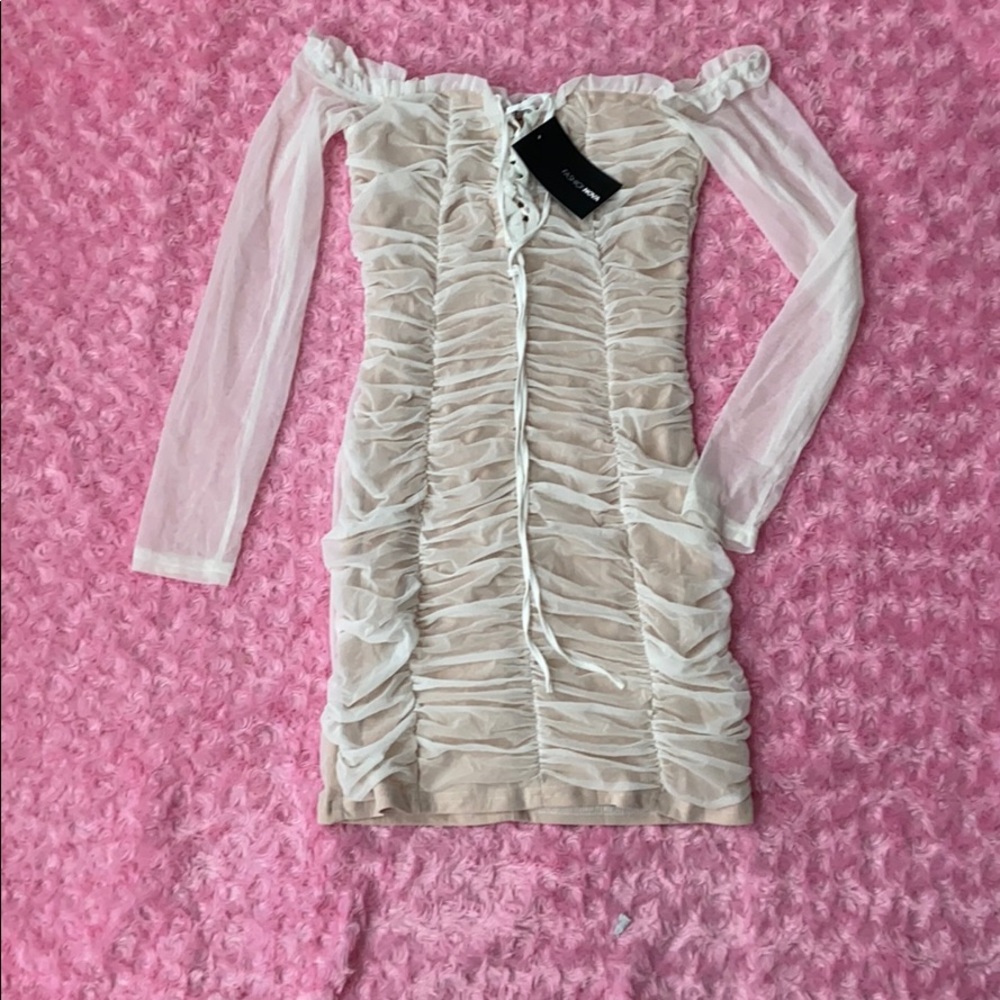 🎞nude #fashionnova ruched dress🎞 never worn, L.